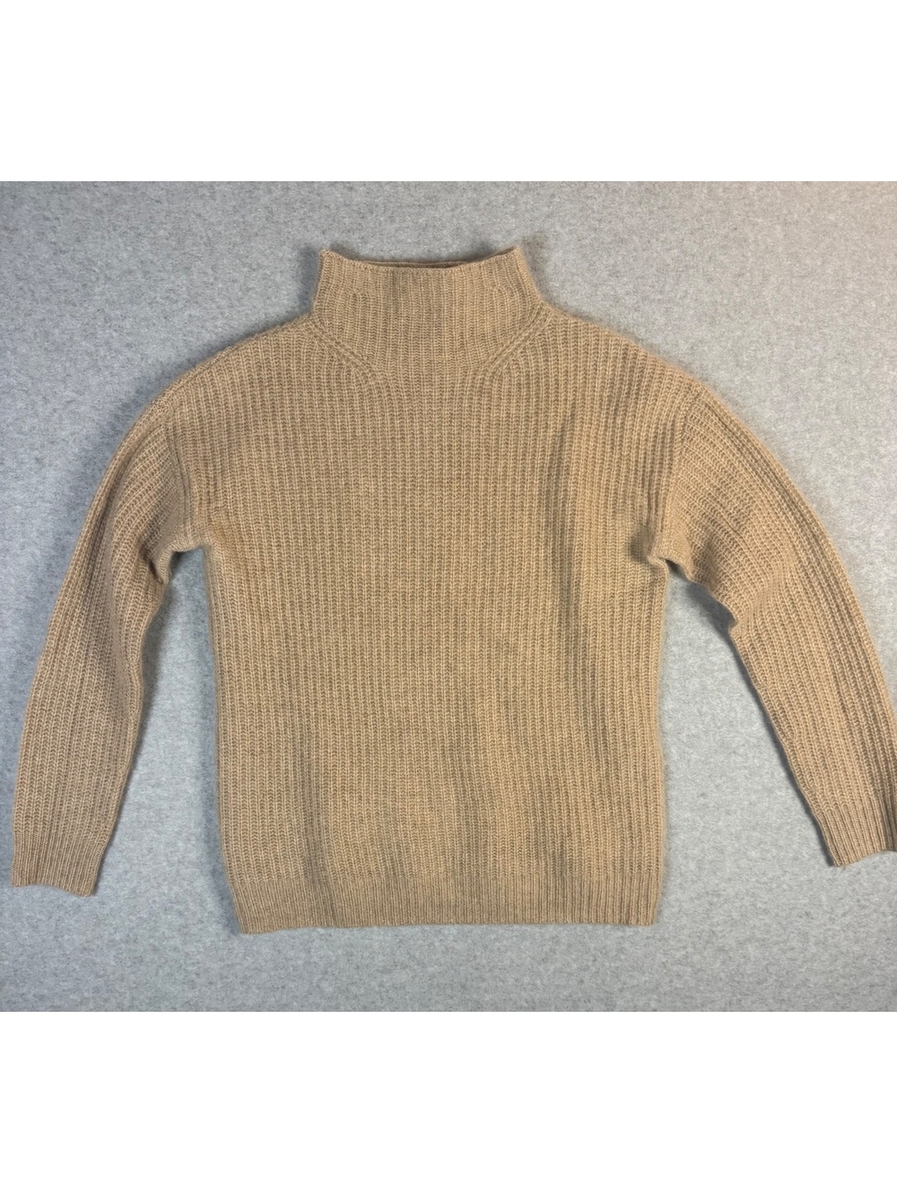 Saks Fifth Avenue Cashmere Sweater Size S